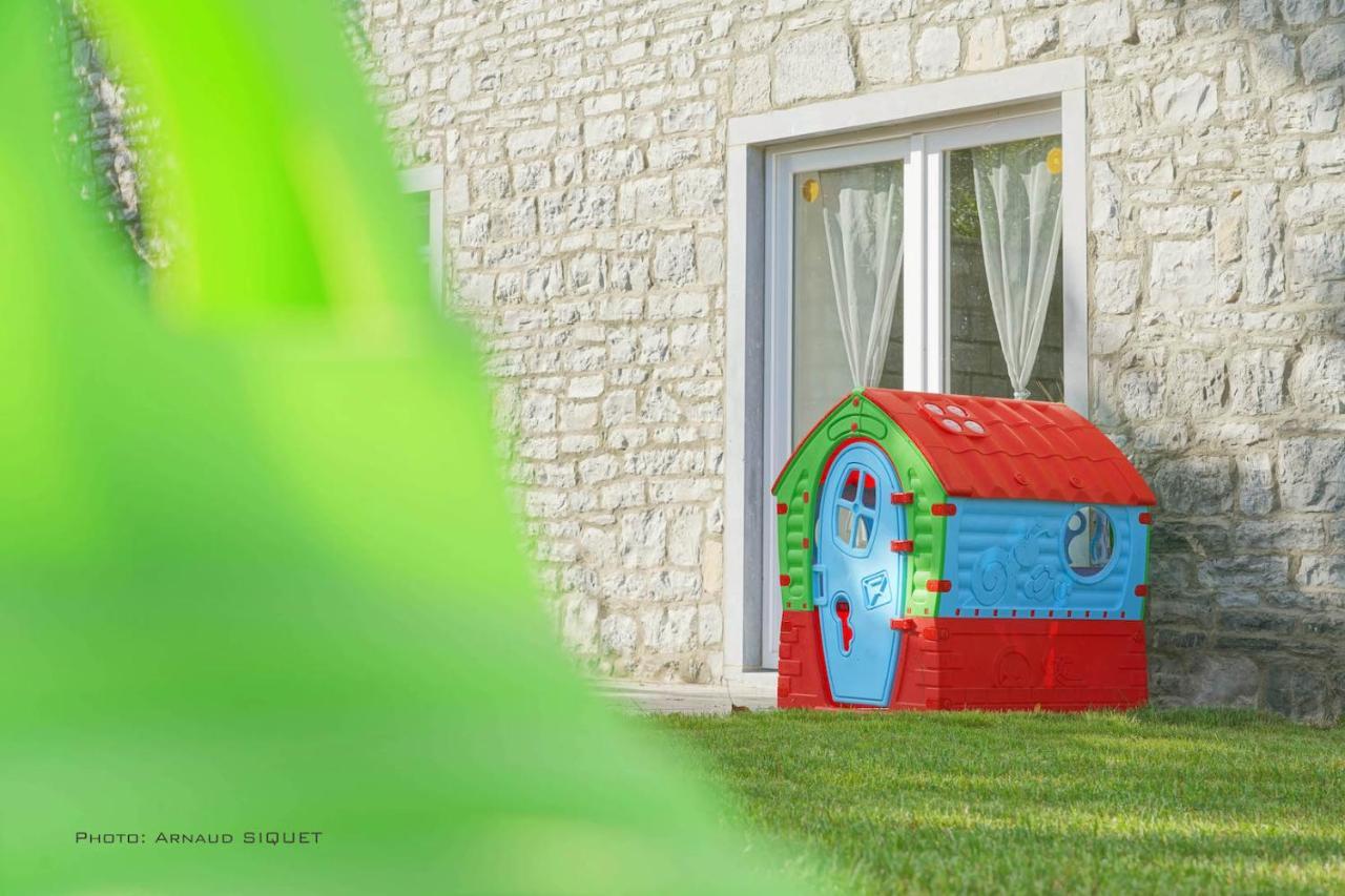 Gite Familial Ferme Des Aujes Falaen Onhaye Dış mekan fotoğraf